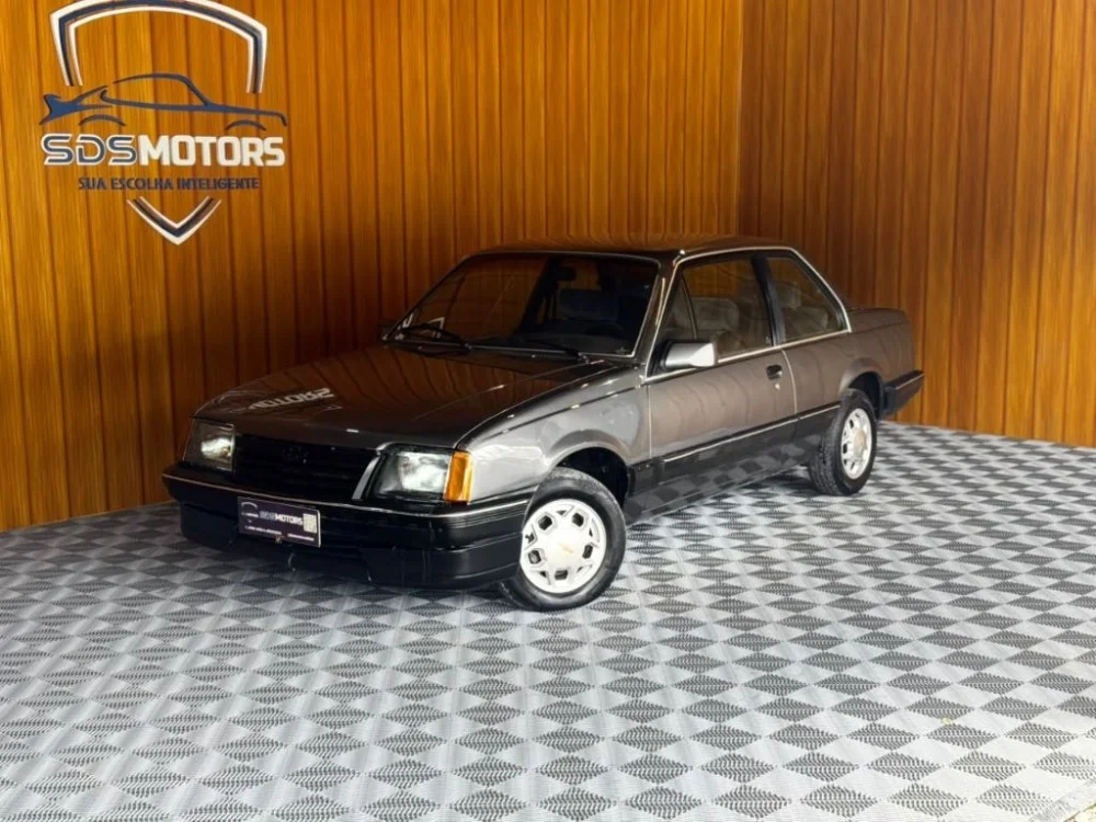 GM - Chevrolet Monza Classic SE 2.0 /MPFI e EFI 2p e 4p