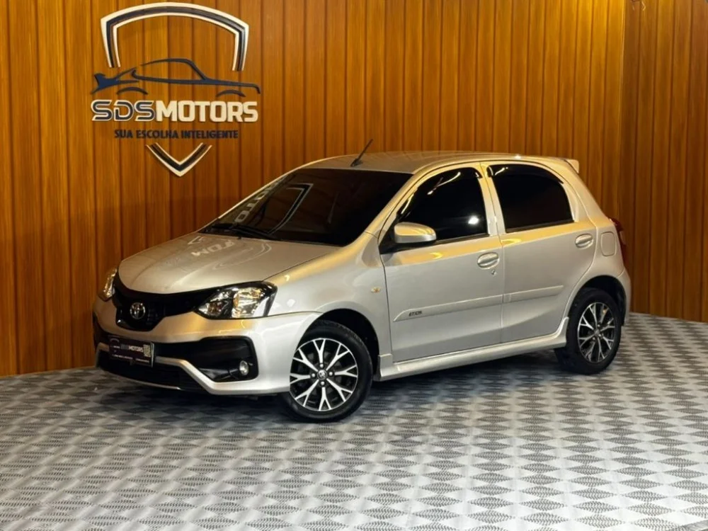Toyota ETIOS PLATINUM 1.5 Flex 16V 4p Aut.